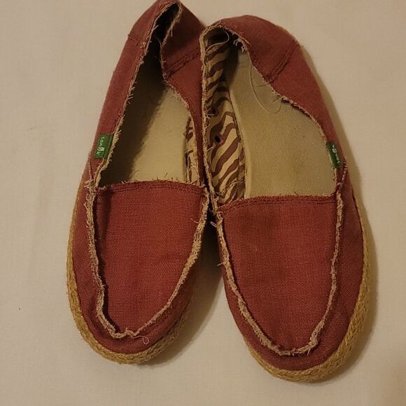 Sanuk Fiona size 8 - Picture 1 of 7